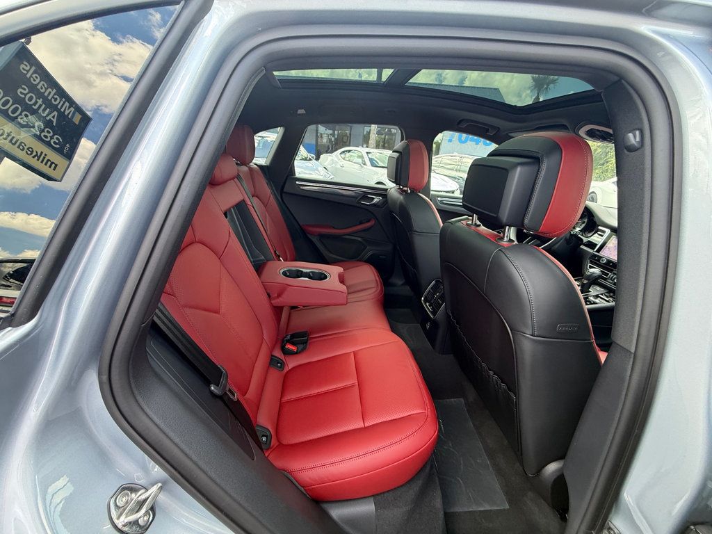 2026 Porsche Macan **MACAN AWD**PREMIUM PACKAGE PLUS**RED INTERIOR** - 23073211 - 33