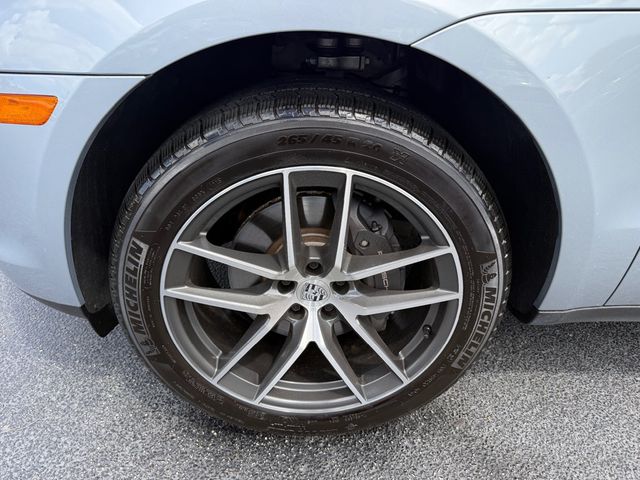 2026 Porsche Macan **MACAN AWD**PREMIUM PACKAGE PLUS**RED INTERIOR** - 23073211 - 43