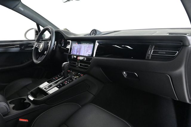2026 Porsche Macan S - 22991644 - 17