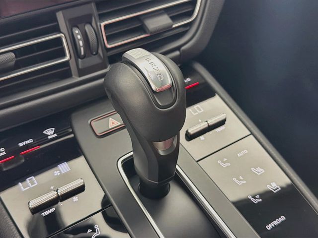2026 Porsche Macan S AWD - 23075757 - 23