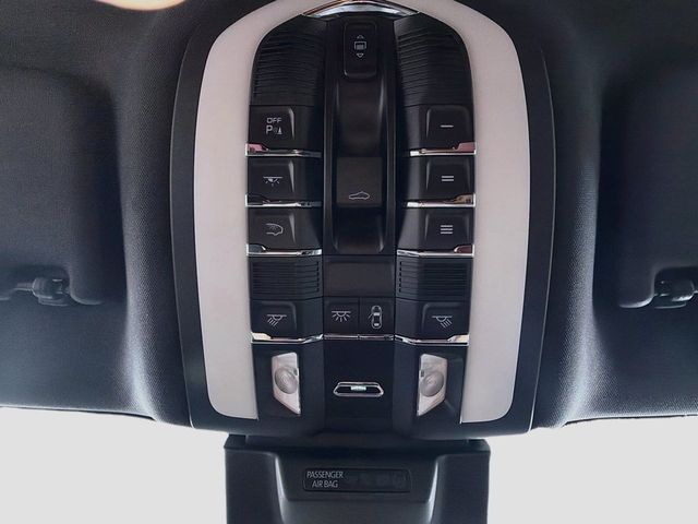 2026 Porsche Macan S AWD - 23075757 - 25