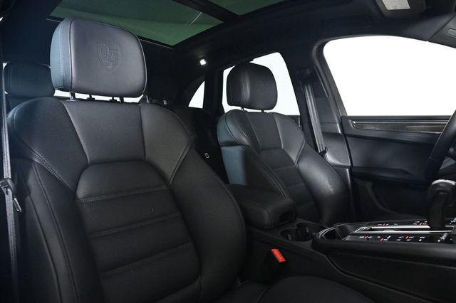 2026 Porsche Macan T - 23035257 - 17