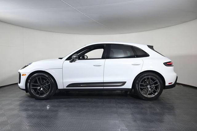 2026 Porsche Macan T - 23035257 - 1