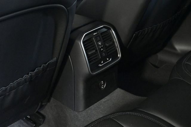 2026 Porsche Macan T - 23035257 - 19