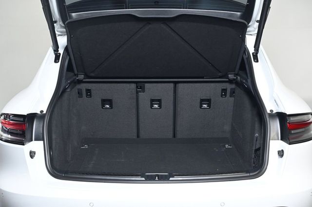 2026 Porsche Macan T - 23035257 - 27