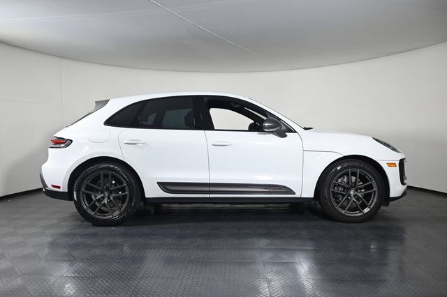 2026 Porsche Macan T - 23035257 - 7