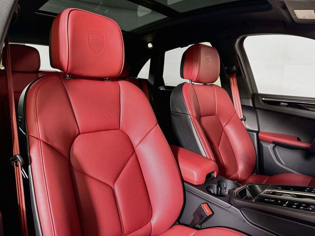 2026 Porsche Macan T - 23075118 - 17