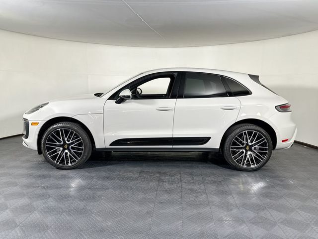 2026 Porsche Macan T - 23075118 - 1