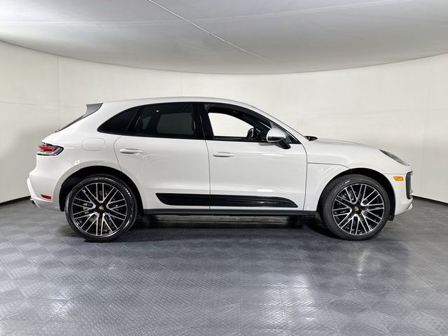 2026 Porsche Macan T - 23075118 - 7