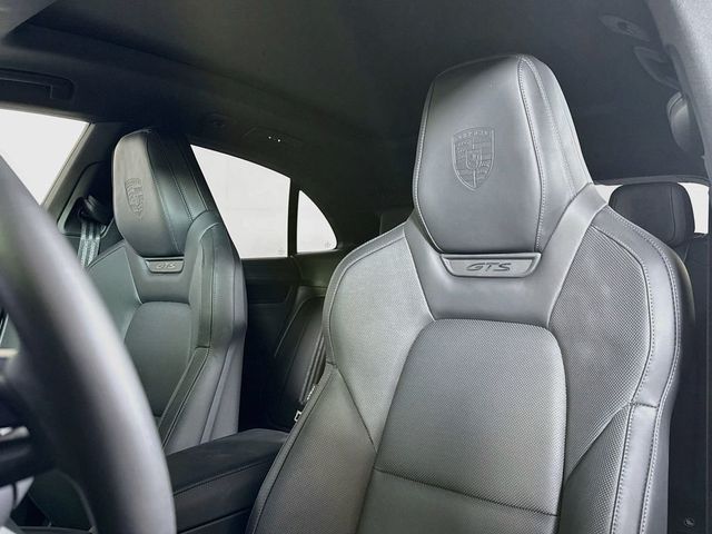 2026 Porsche Macan Electric GTS - 23075601 - 4