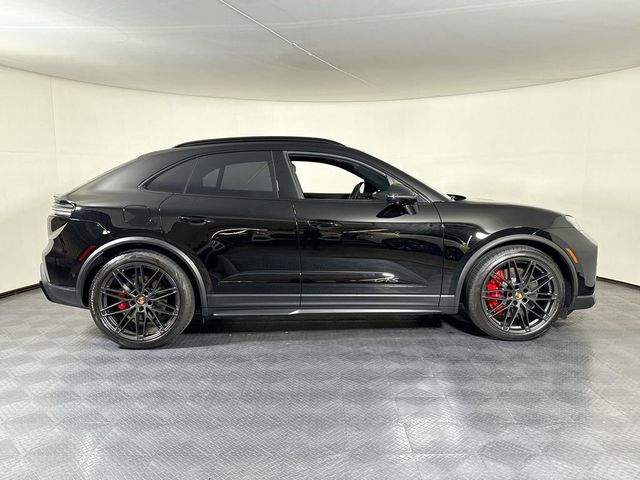 2026 Porsche Macan Electric GTS - 23075601 - 7