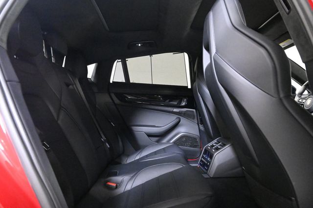 2026 Porsche Panamera GTS - 22959472 - 18