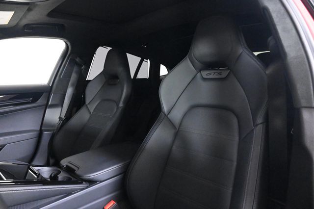 2026 Porsche Panamera GTS - 22959472 - 4