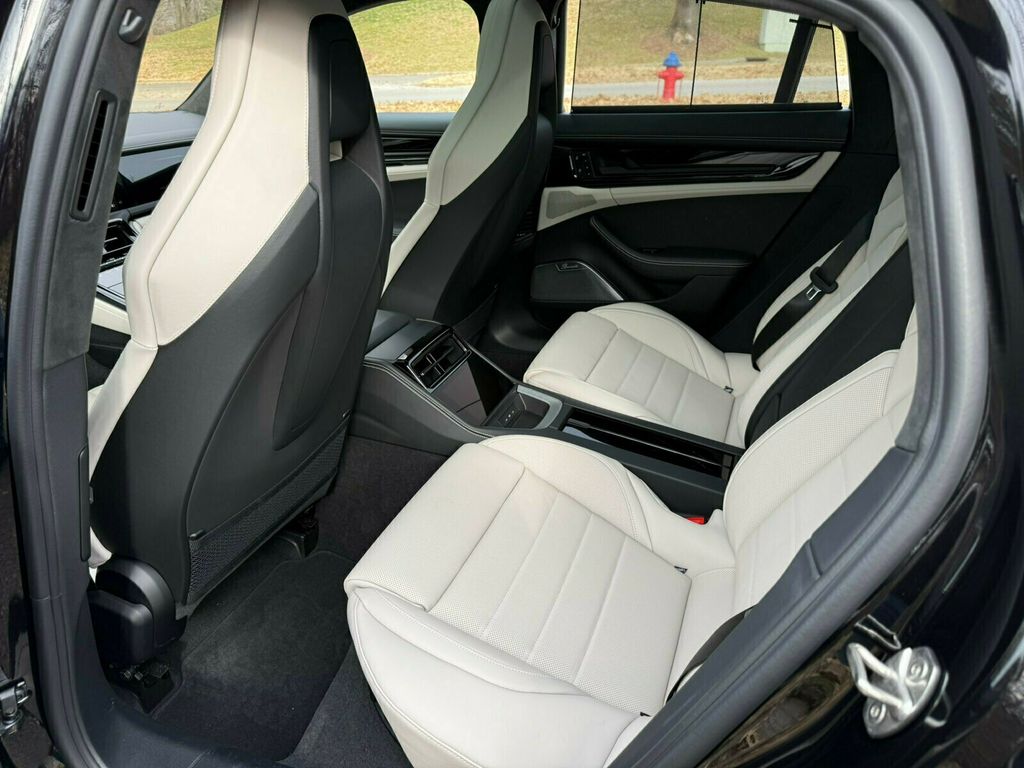 2026 Porsche Panamera GTS AWD, Premium Package, Burmester, Massage Seats - 22964003 - 17