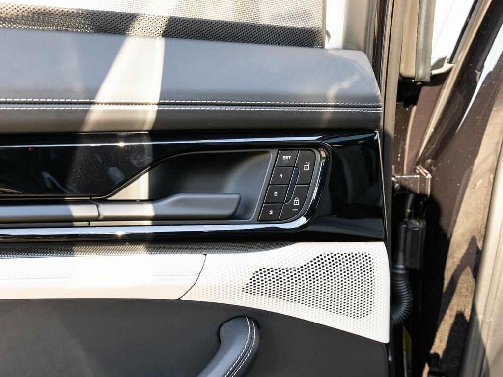 2026 Porsche Panamera GTS AWD, Premium Package, Burmester, Massage Seats - 22964003 - 59