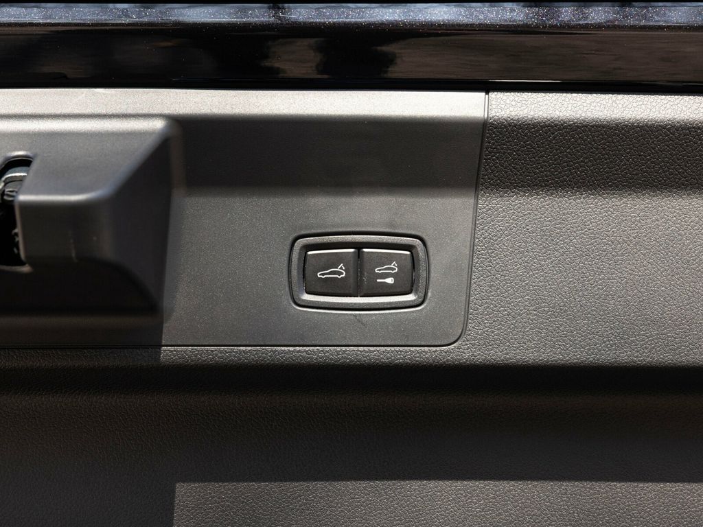 2026 Porsche Panamera GTS AWD, Premium Package, Burmester, Massage Seats - 22964003 - 67