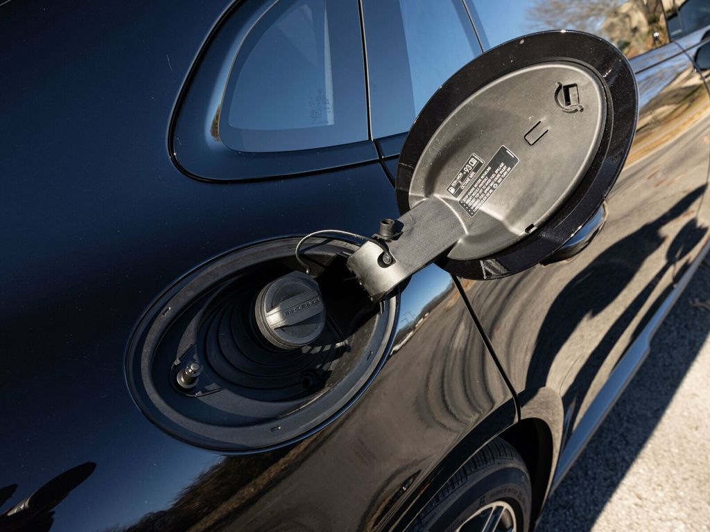 2026 Porsche Panamera GTS AWD, Premium Package, Burmester, Massage Seats - 22964003 - 75