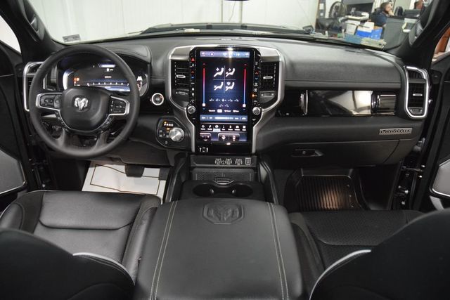 2026 Ram 1500 Laramie - 23069124 - 32