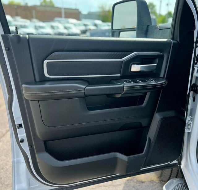 2026 Ram 2500 Big Horn 4x4 Crew Cab 6'4" Box - 23027845 - 13