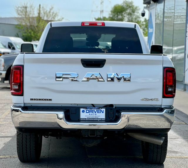 2026 Ram 2500 Big Horn 4x4 Crew Cab 6'4" Box - 23027845 - 40