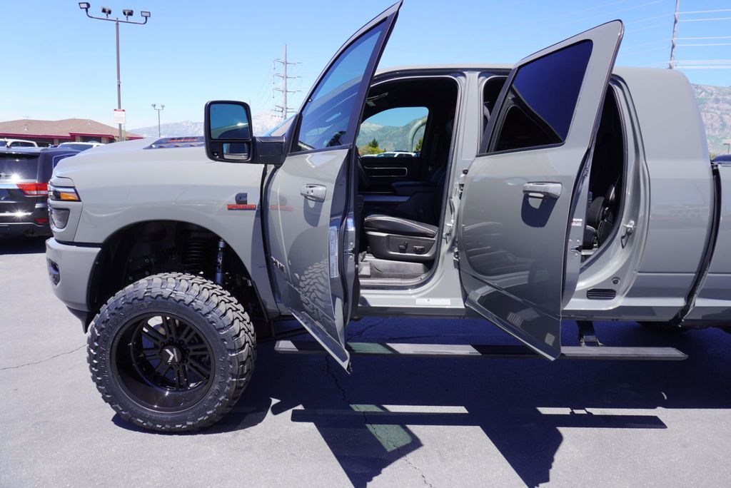 2026 Ram 2500 LARAMIE NIGHT EDITION - 23039462 - 21