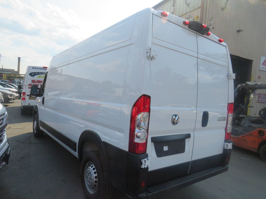Ram 2500 photo 7
