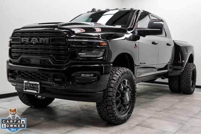 2026 Ram 3500 Laramie - 22998382 - 7