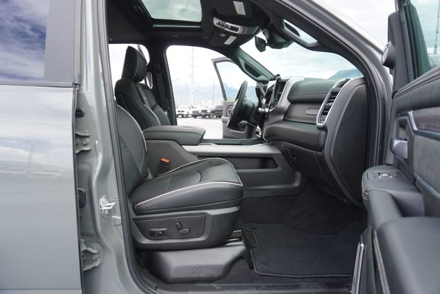 2026 Ram 3500 LARAMIE NIGHT EDITION - 23011969 - 25