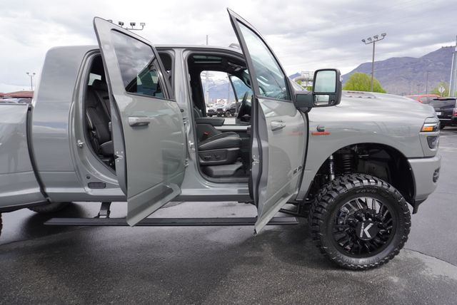 2026 Ram 3500 LARAMIE NIGHT EDITION - 23011969 - 27