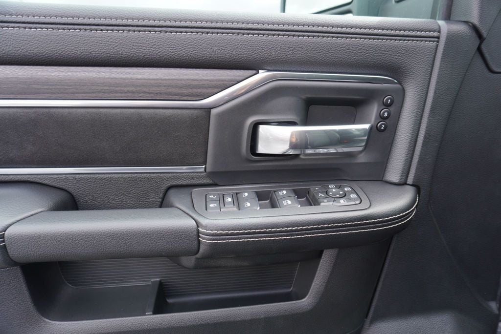 2026 Ram 3500 LARAMIE NIGHT EDITION - 23011969 - 30