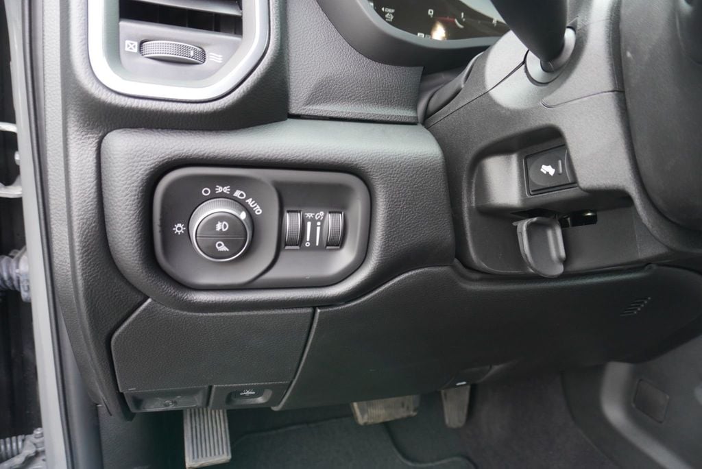 2026 Ram 3500 LARAMIE NIGHT EDITION - 23011969 - 31