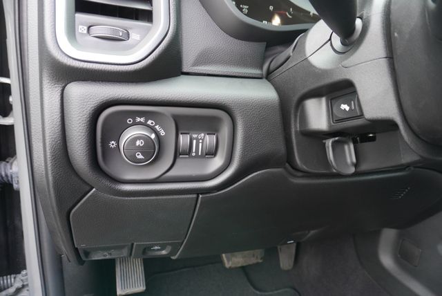 2026 Ram 3500 LARAMIE NIGHT EDITION - 23011969 - 31