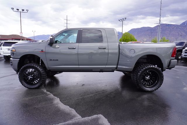 2026 Ram 3500 LARAMIE NIGHT EDITION - 23011969 - 8