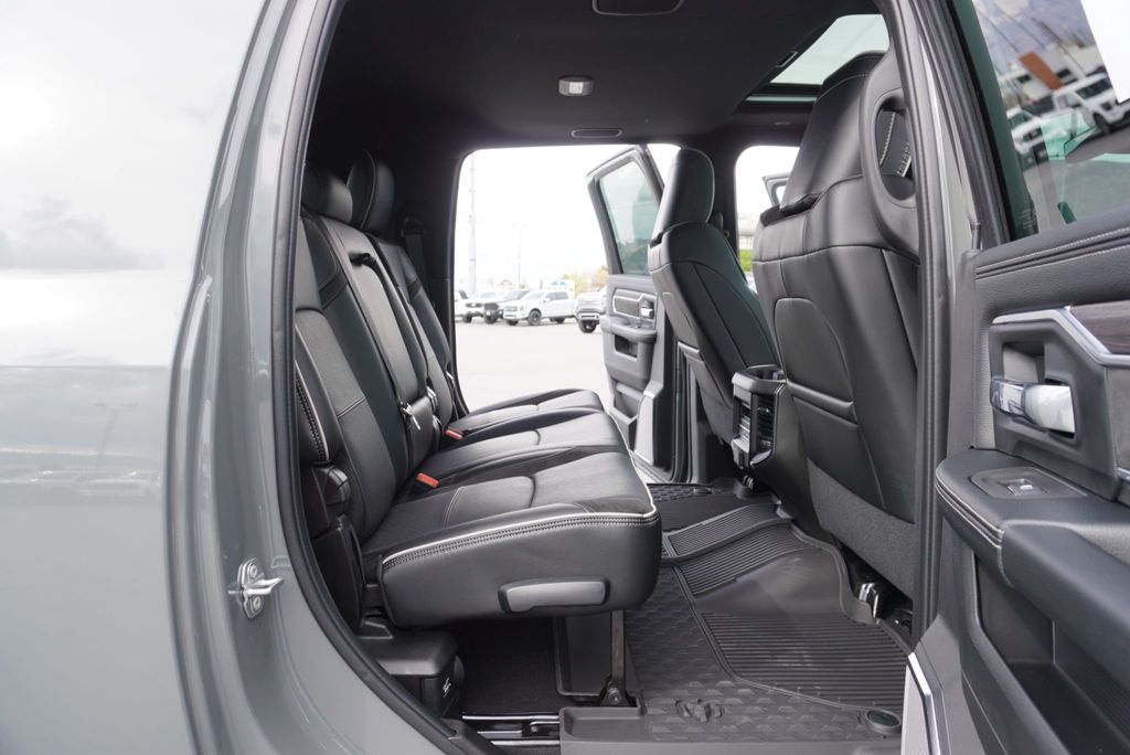 2026 Ram 3500 LARAMIE NIGHT EDITION - 23012972 - 23