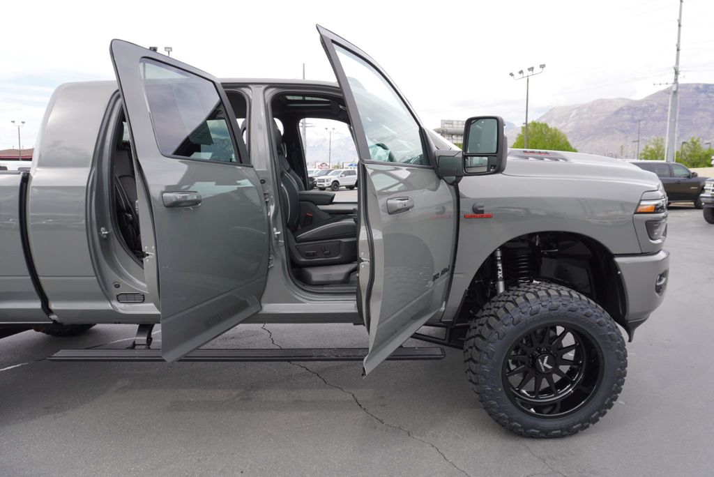 2026 Ram 3500 LARAMIE NIGHT EDITION - 23012972 - 24