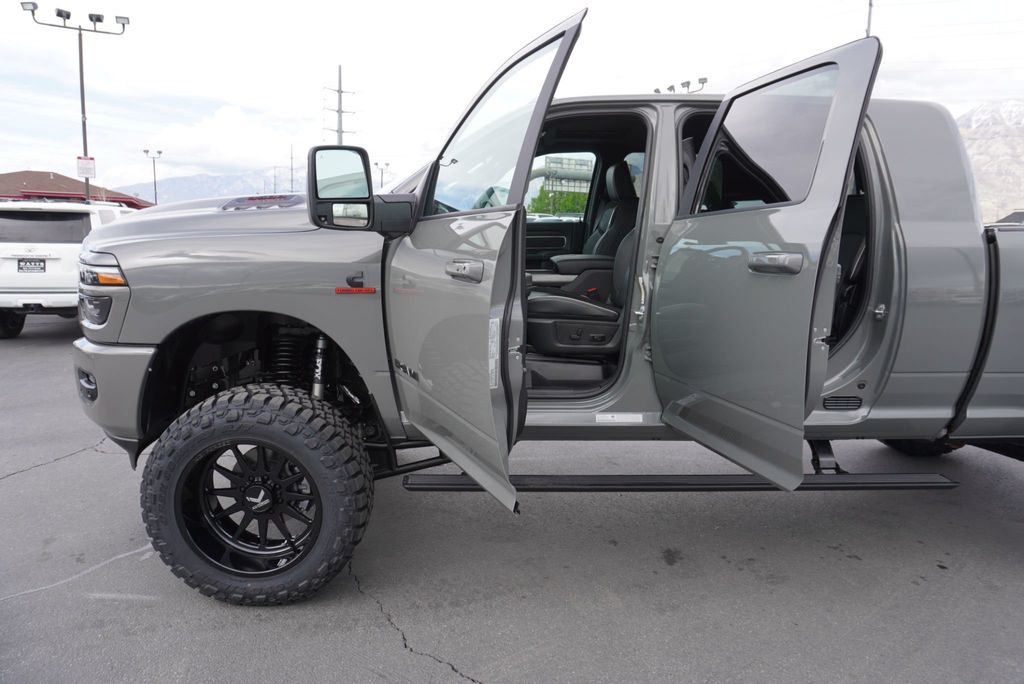 2026 Ram 3500 LARAMIE NIGHT EDITION - 23012972 - 27