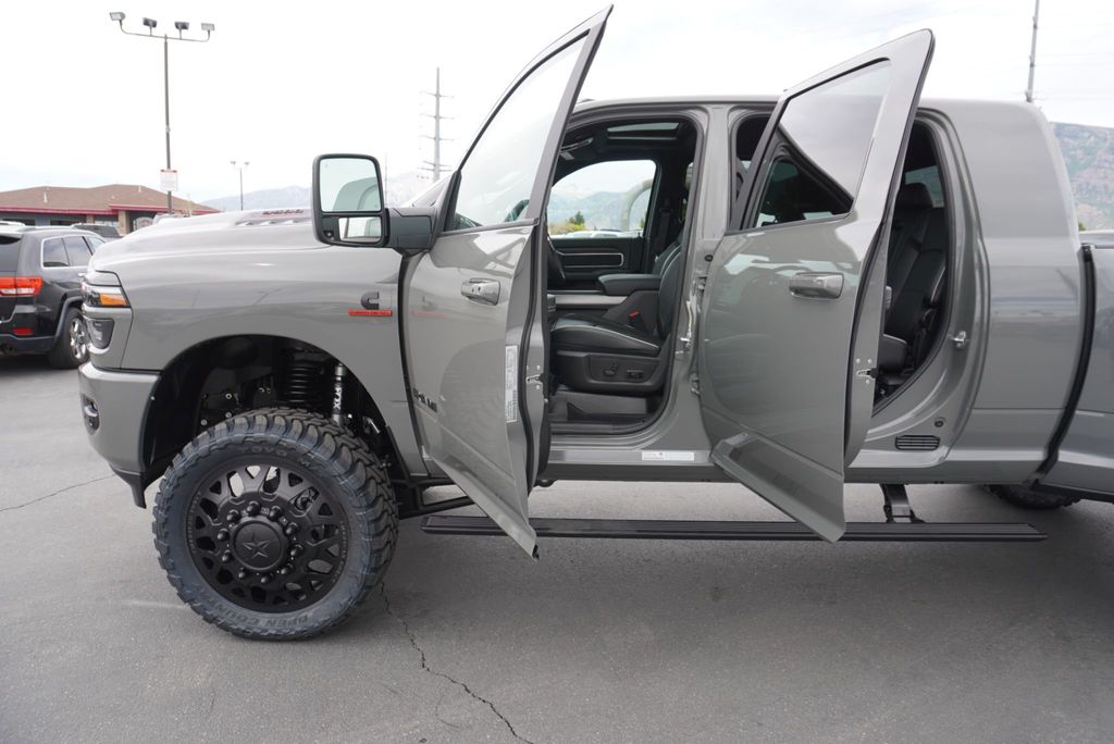2026 Ram 3500 LARAMIE NIGHT EDITION - 23038222 - 27