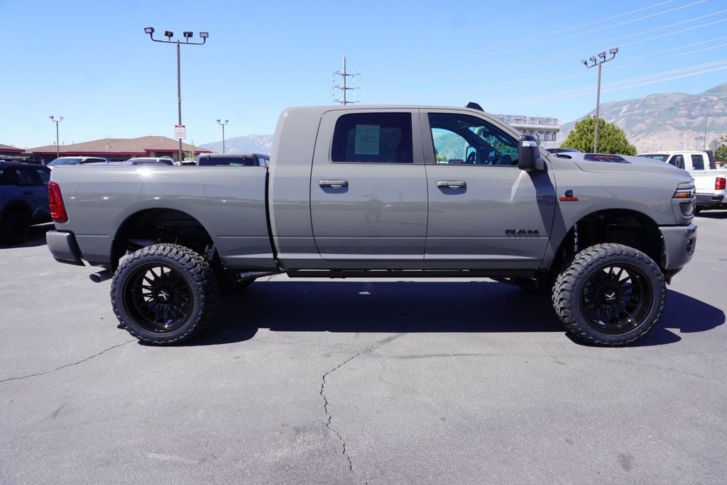 2026 Ram 3500 LARAMIE NIGHT EDITION - 23042211 - 14