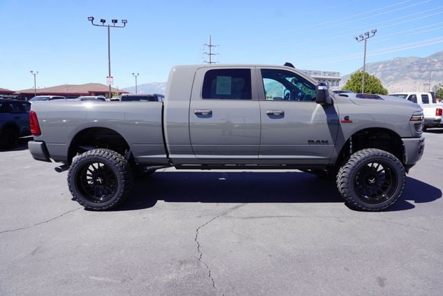2026 Ram 3500 LARAMIE NIGHT EDITION - 23042211 - 14