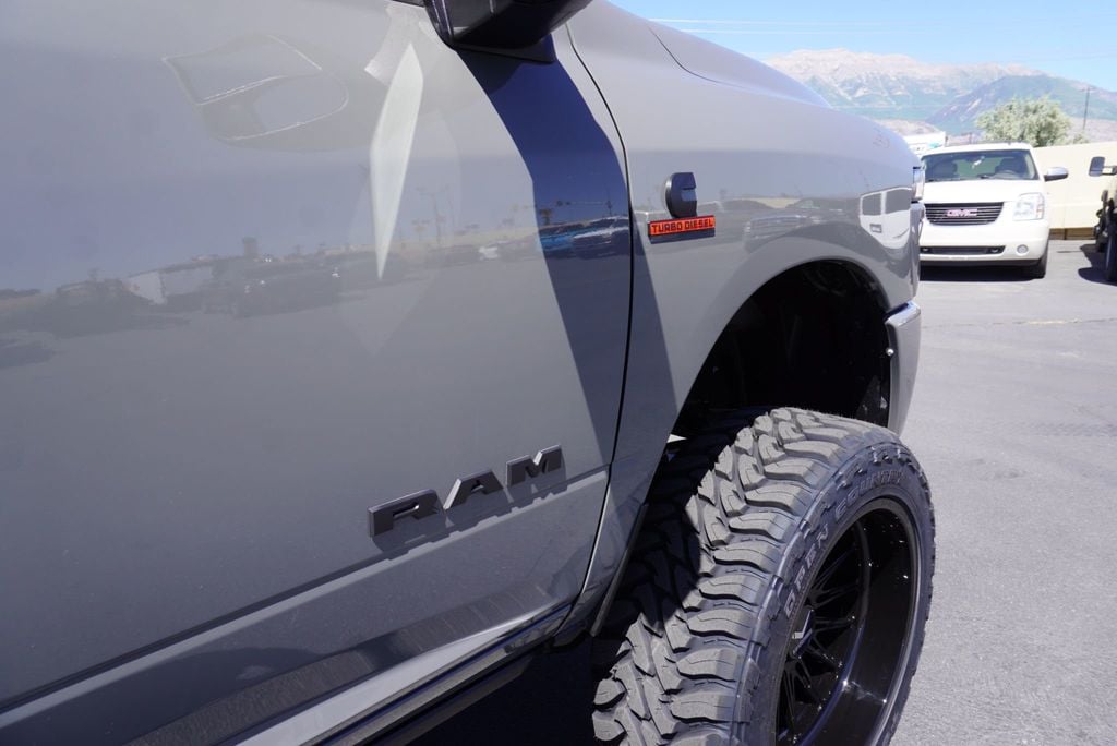 2026 Ram 3500 LARAMIE NIGHT EDITION - 23042211 - 21