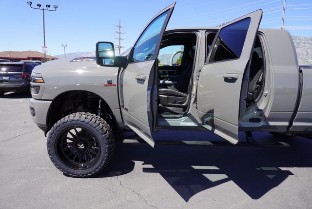 2026 Ram 3500 LARAMIE NIGHT EDITION - 23042211 - 22
