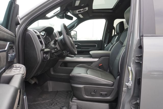 2026 Ram 3500 LARAMIE NIGHT EDITION - 23064459 - 26