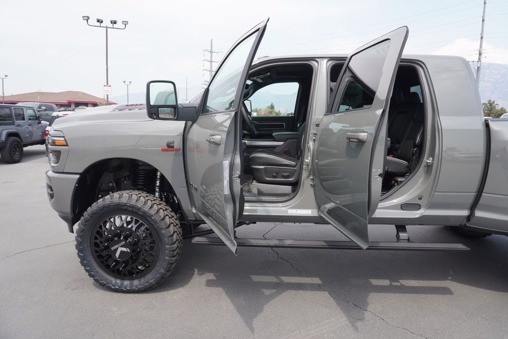 2026 Ram 3500 LARAMIE NIGHT EDITION - 23064459 - 28