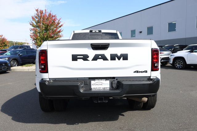 2026 Ram 3500 Tradesman 4x4 Crew Cab 8' Box w/ HO Cummins, Dually & Max Tow - 23094605 - 3