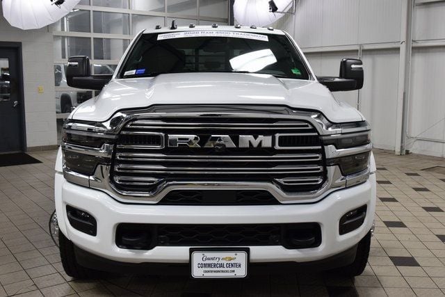 2026 Ram 4500 Chassis Cab 4500 CREW 4X4 BIG HORN LARAMIE * CUMMINS * 9' CM FLATBED  - 22948029 - 1