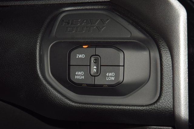 2026 Ram 4500 Chassis Cab 4500 CREW 4X4 BIG HORN LARAMIE * CUMMINS * 9' CM FLATBED  - 22948029 - 31