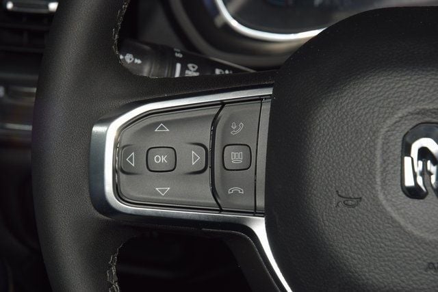 2026 Ram 4500 Chassis Cab 4500 CREW 4X4 BIG HORN LARAMIE * CUMMINS * 9' CM FLATBED  - 22948029 - 35