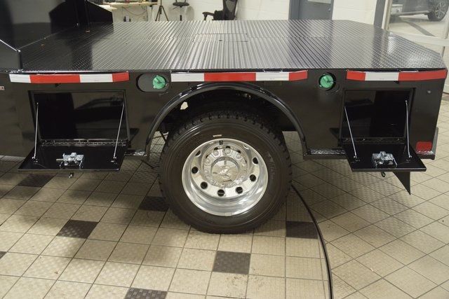 2026 Ram 4500 Chassis Cab 4500 CREW 4X4 BIG HORN LARAMIE * CUMMINS * 9' CM FLATBED  - 22948029 - 51