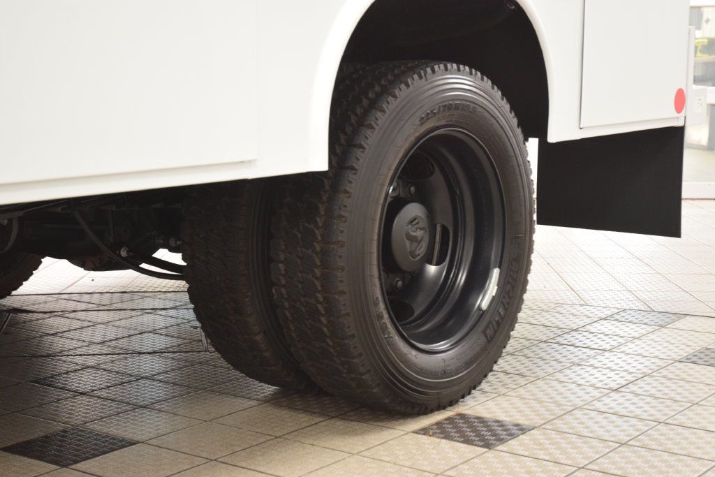 2026 Ram 4500 Chassis Cab 4500 CREW 4X4 * CUMMINS * NEW 9' READING UTILITY - 23090544 - 17