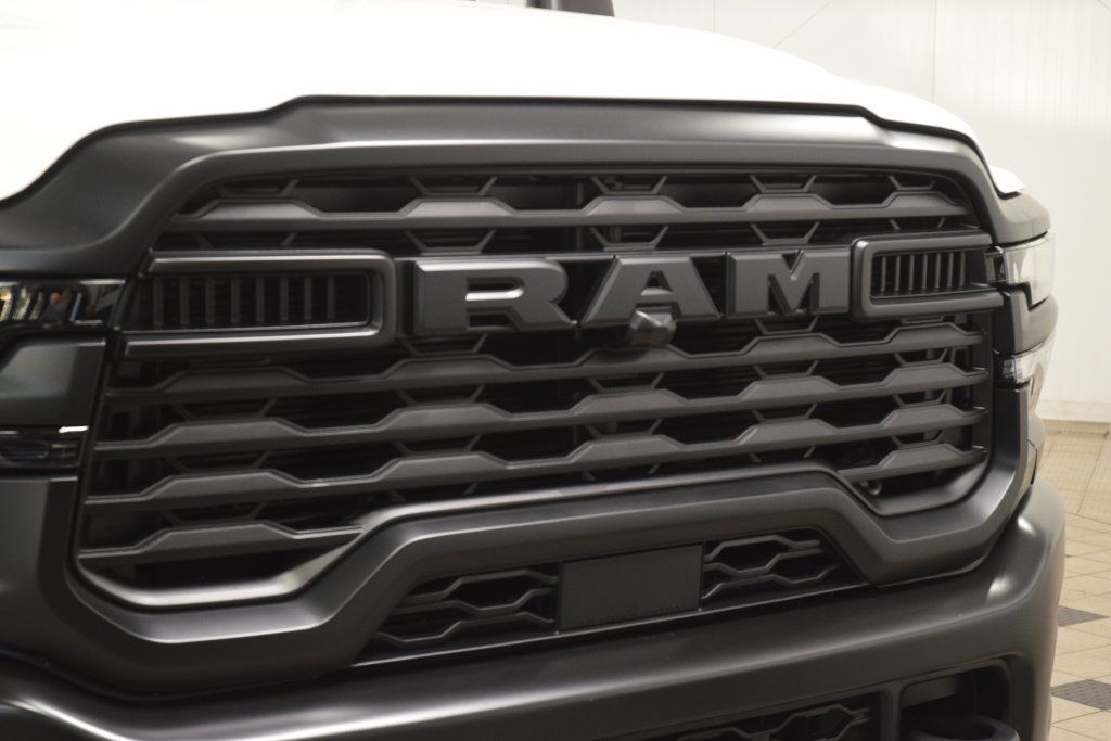 2026 Ram 4500 Chassis Cab 4500 CREW 4X4 * CUMMINS * NEW 9' READING UTILITY - 23090544 - 4